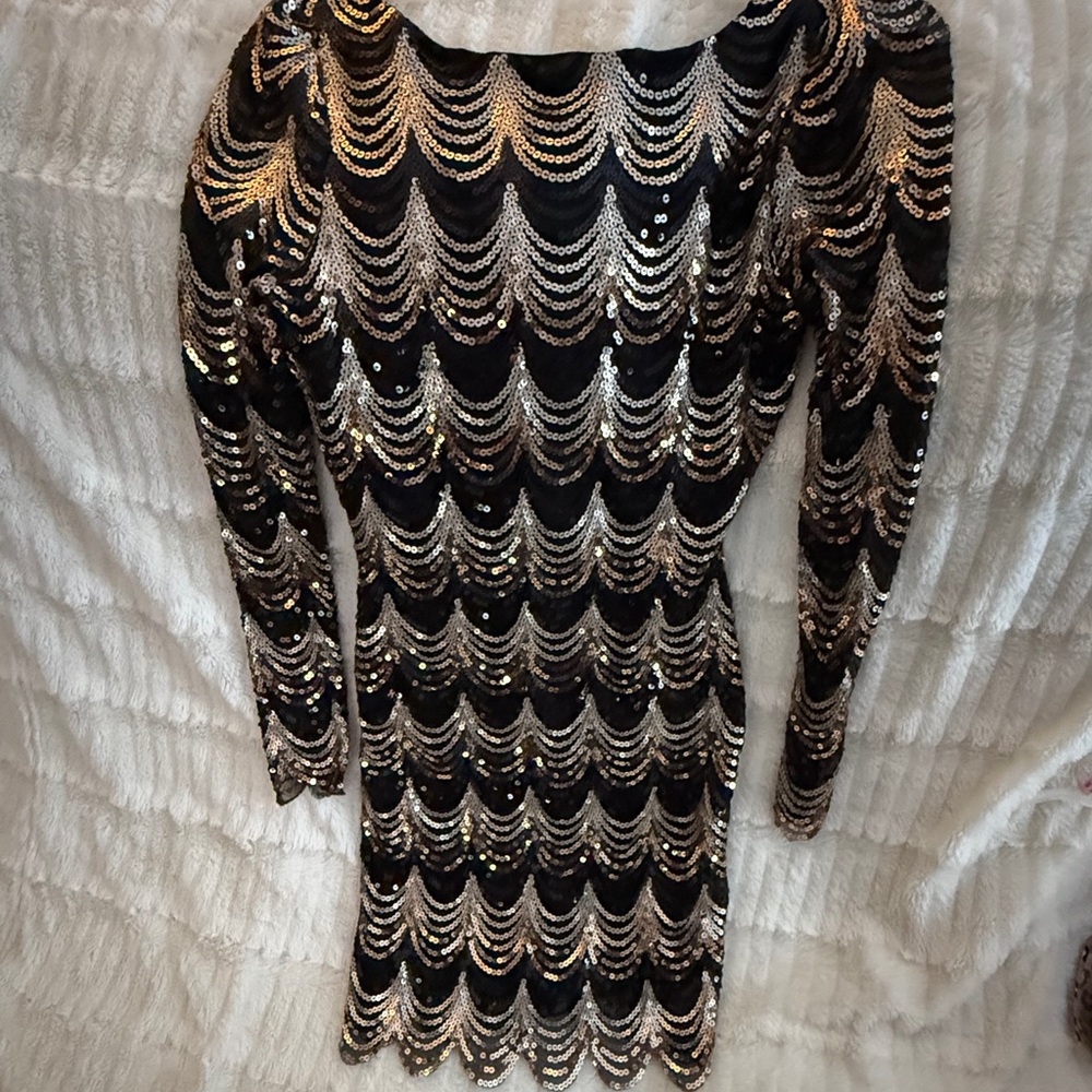 ✨ Black & Gold Sequin Bodycon Dress | Long Sleeve Glam Party Dress ✨
